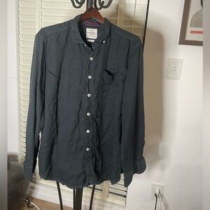 Tommy Bahama button down shirt